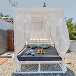 Sunny Nest דירה *