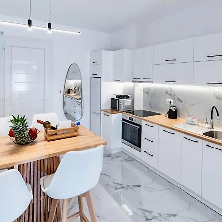 Sunny Nest איקסיה