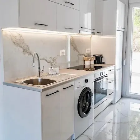 Sunny Nest איקסיה