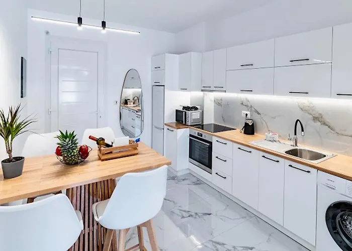 Sunny Nest 익시아