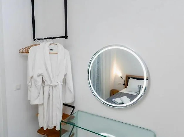 Sunny Nest 익시아