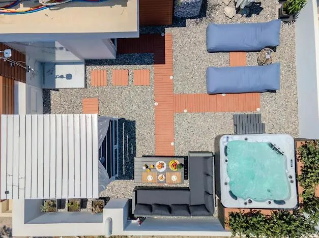 Sunny Nest * 익시아